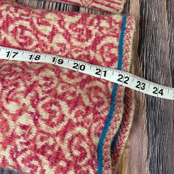 Sundance Sweater- Size Small - Picture 9 of 12